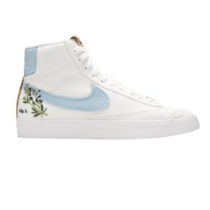 Wmns Blazer Mid '77 SE 'Indigo' – Size US 7 W